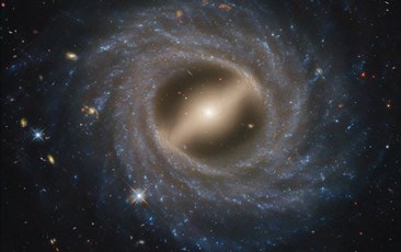 Ο ραβδωτός σπειροειδής γαλαξίας NGC 5335 Ο ραβδωτός σπειροειδής γαλαξίας NGC 5335